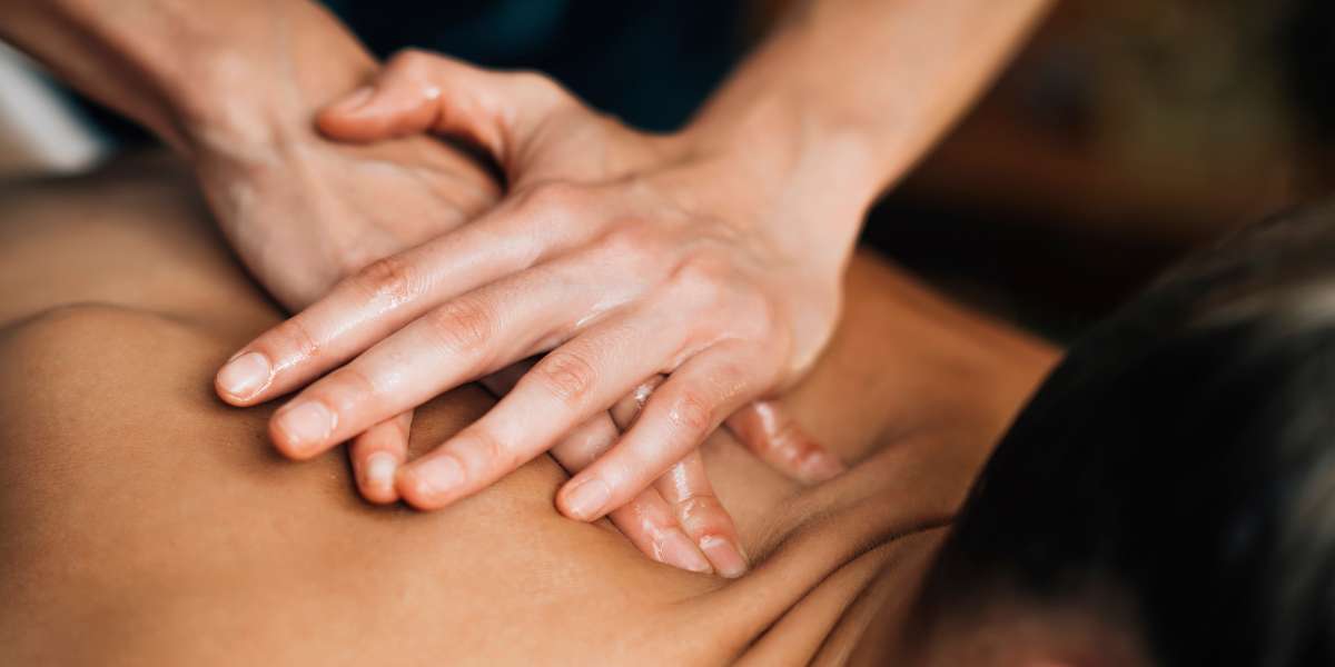 Óleo essencial para dor nas costas: quais são os mais eficazes e como aplicá-los