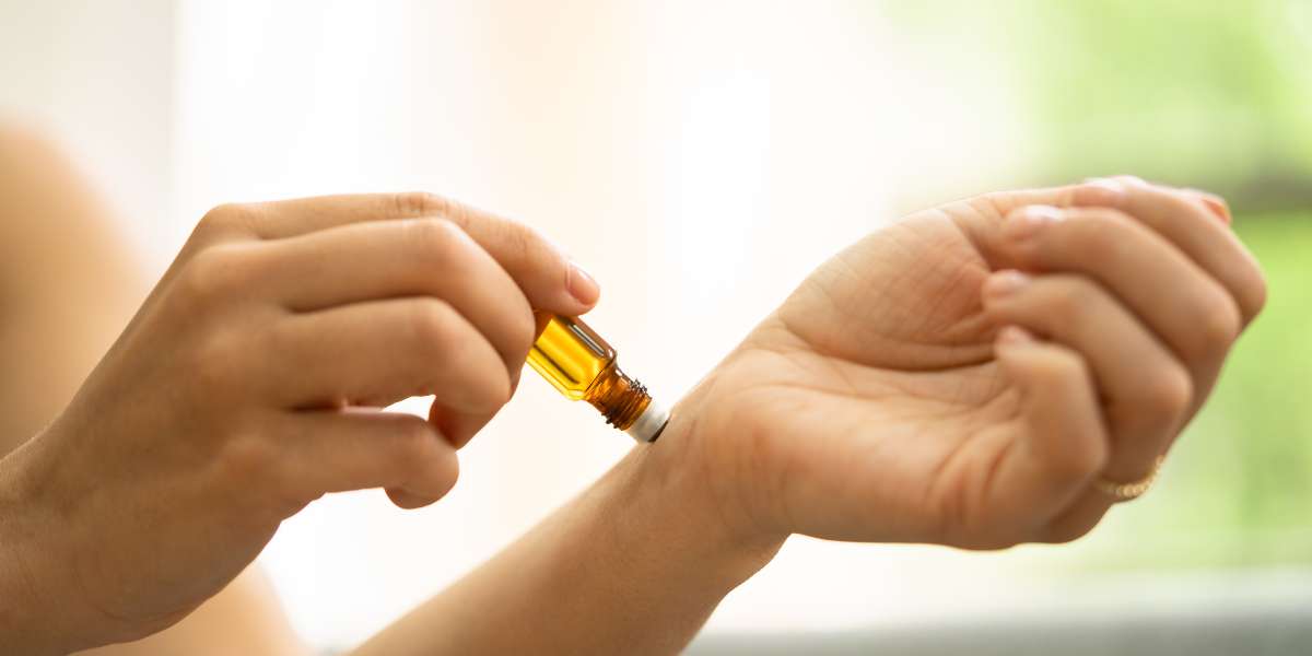 Óleo essencial para picada de inseto: como aliviar a coceira, a dor e a inflamação Óleo essencial para picada de inseto: como aliviar a coceira, a dor e a inflamação