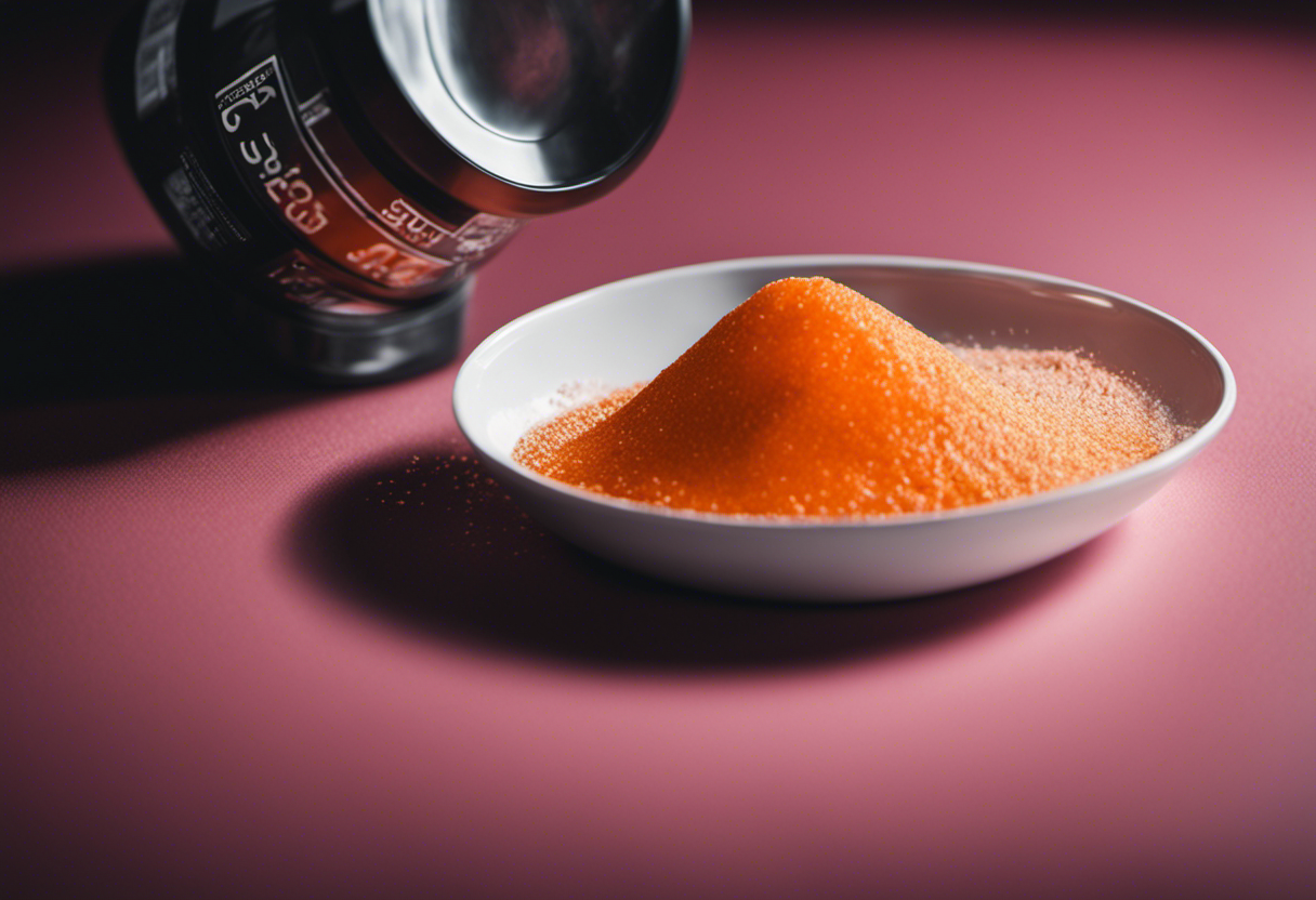 An image showcasing the weight of a spoonful of creatine